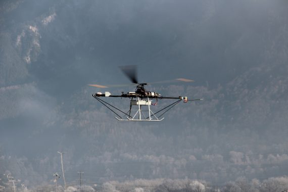 Drohne AREA im Flug